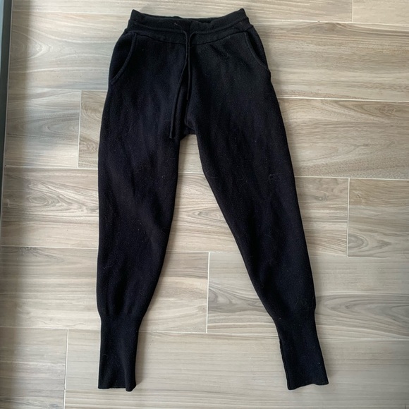 Zara sweatpants - Picture 1 of 3